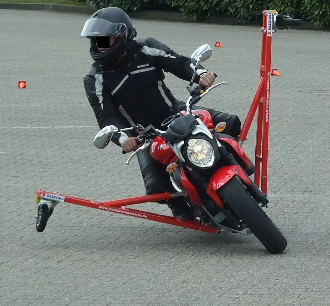 Schräglagen Training